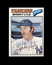 Sparky Lyle Signed Original 1977 Topps New York Yankees Autographed