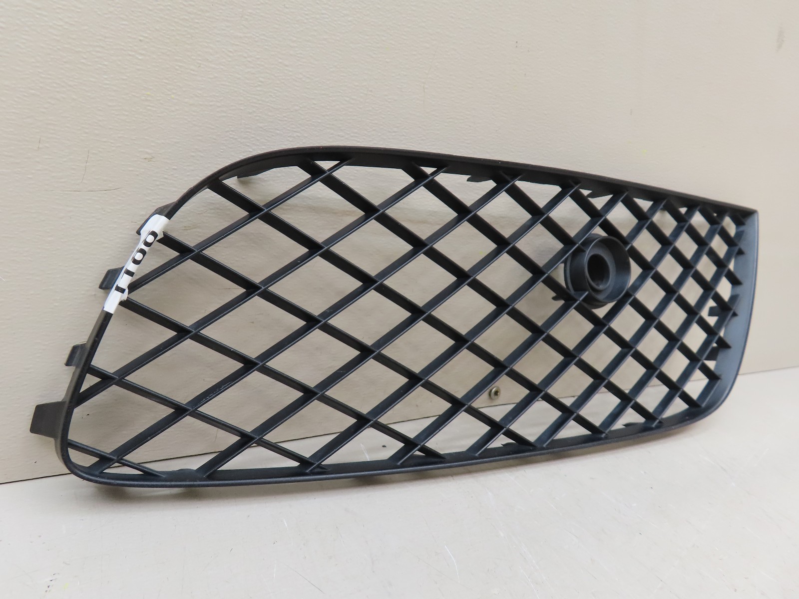 2012-2015 BENTLEY COTINENTAL GT FRONT BUMPER RIGHT SIDE LOWER GRILLE GRILL OEM