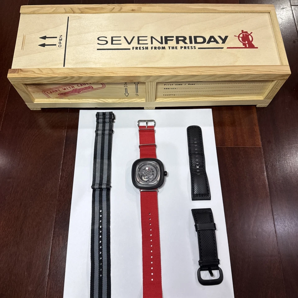 Reloj Seven Friday con 2 correas adicionales Foto 2 de 4