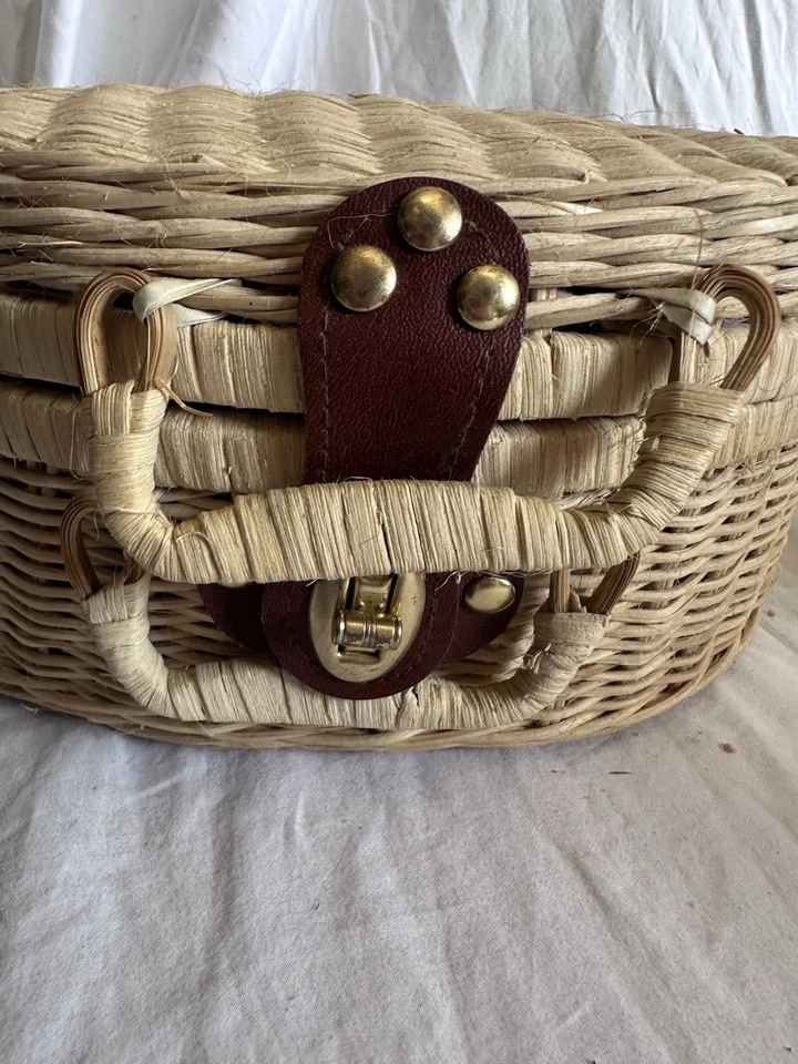 Pansie Mini Tea Set Picnic Basket. 15 Pc. Please See Details. Used - Image 4 of 4