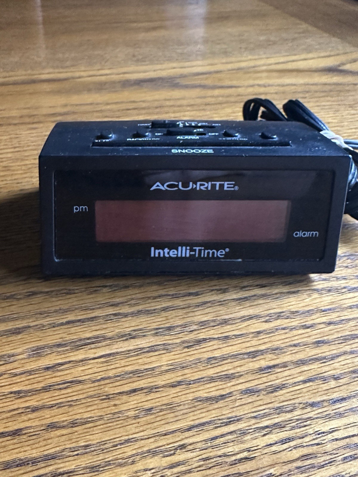 Acu Rite Intelli Time Digital Alarm Clock 13002 Easy To Read With Snooze Button