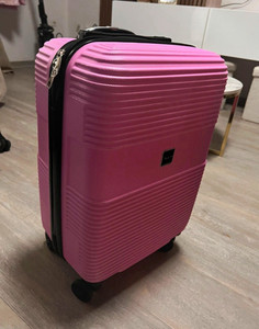 Hayla.J Hartschalen-Trolley Rosa 4 Rollen Zahlenschloss Teleskopgriff Fächer