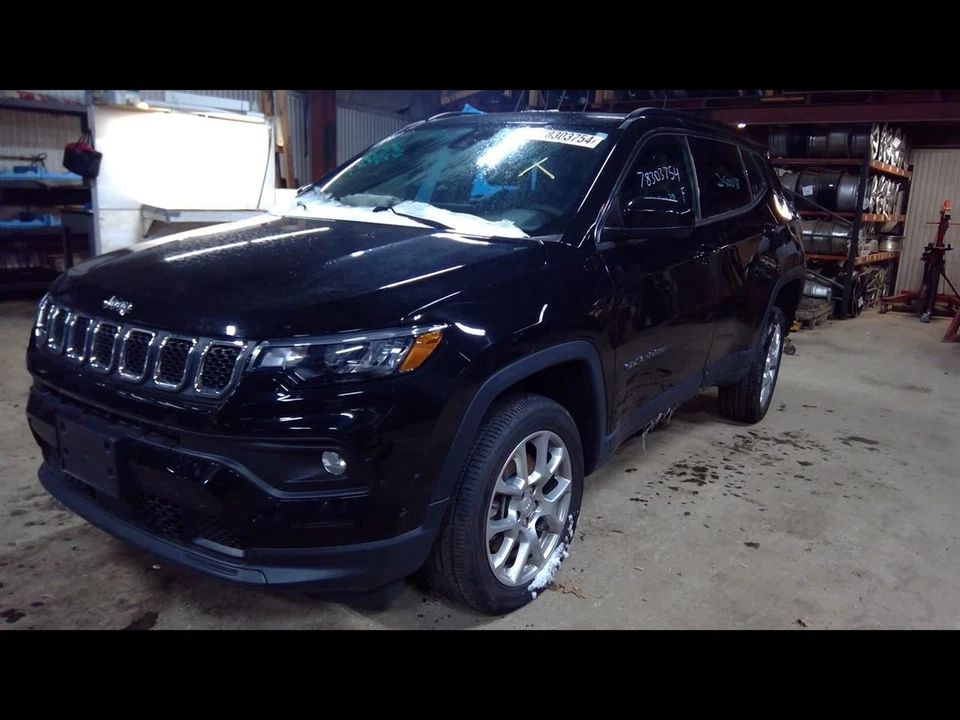 Brazo limpiaparabrisas izquierdo Compass 2017-2024 1528591 Foto 2 de 4