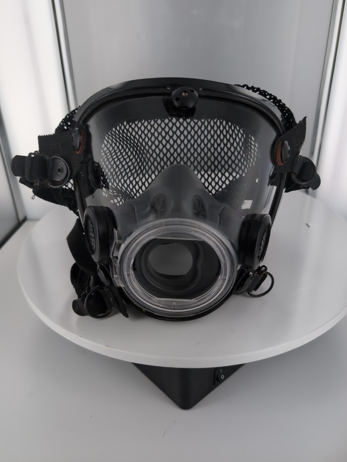 Scott AV 2000 Full Face Respirator Black SureSeal Mesh Small SCBA Gas Mask