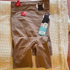NWT Lot of 2 ASSETS by SPANX Shaping High- Waist Short Large