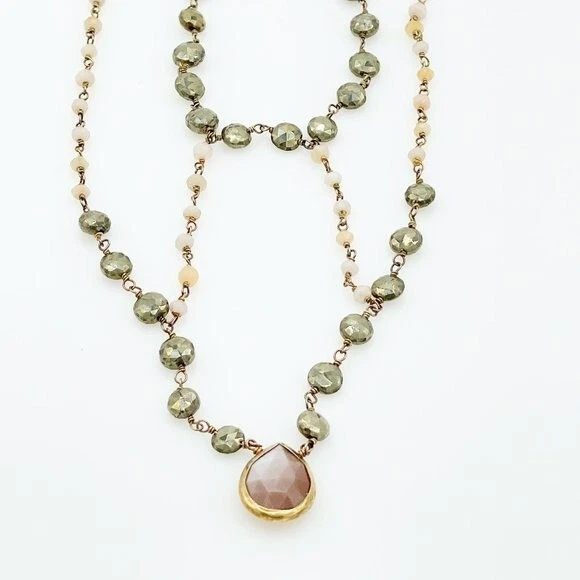 Ela Rae Cleo 项链 粉色 蛋白石 棕色 月光石 Pyrite 硬币 14K 镀纯银 — 第 3/4 张图片