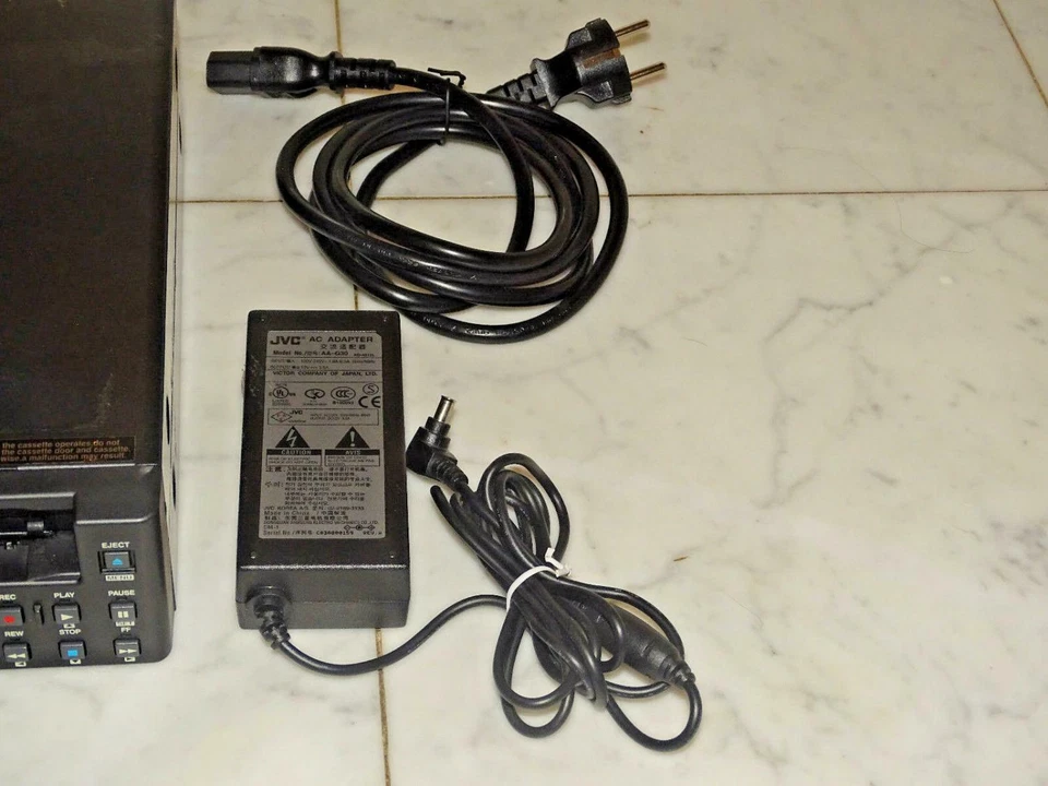 JVC Professional miniDV Recorder BR-DV3000E, inkl. FB & BDA, 2J. Garantie - Bild 3 von 4