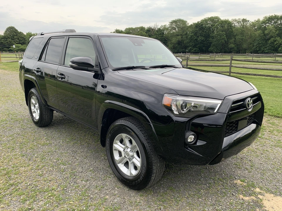 2023 Toyota 4Runner - Image 3 of 4