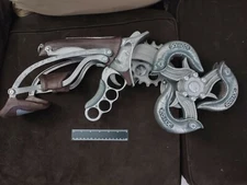 Bioshock Infinite Motorized Sky-Hook Replica  - 1:1 Prop Replica by NECA 