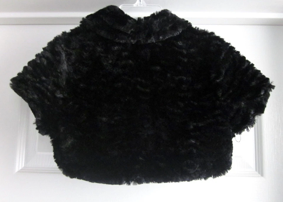 $60 HELLO KITTY Niña Bebé Esponjosa Negra Encogida Chaqueta Lentejuelas Gatito Talla 1-3 NUEVO Foto 3 de 3