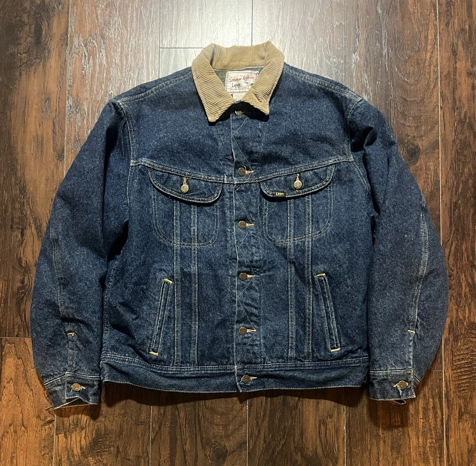 Vintage 80’s Lee Storm Rider Blue Denim Trucker Jacket Blanket Lined Mens Large.