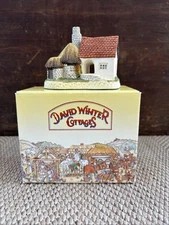 Vintage 1990 David Winter Cottages The Pottery Miniature Figure