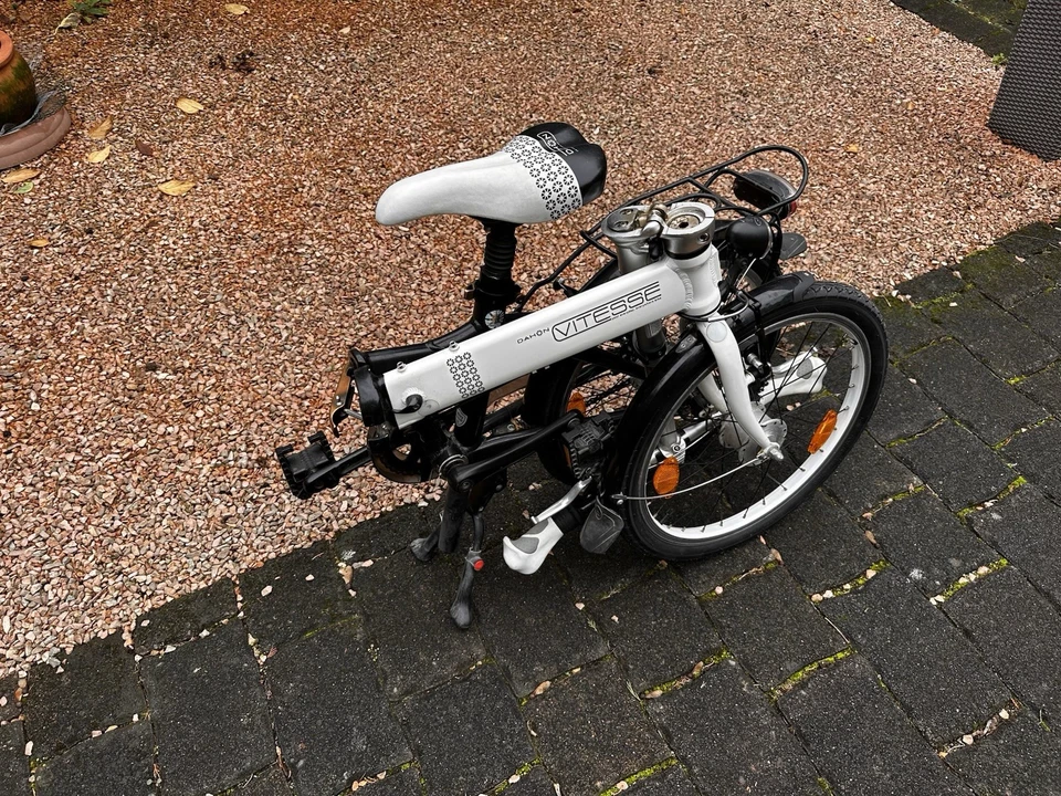 Klapprad Dahon vitesse i7 weiß/schwarz sehr guter Zustand  - Bild 2 von 2