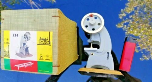 Jouets et jeux anciens Fleischmann