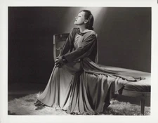 Gloria Swanson gazes upwards classic Hollywood vintage 8x10 photo fiber paper