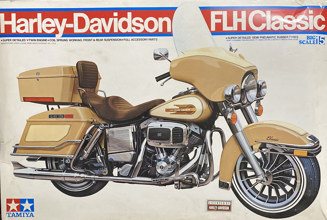 Tamiya Harley-Davidson FLH Classic Big scale 1/6 Scale Kit Tamiya Harley-Davidson FLH Classic Big scale 1/6 Scale Kit