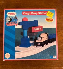 Learning Curve Wooden Thomas Train Cargo Drop Station New 