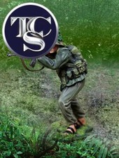 VIET CONG NVA VIETNAM WAR THE COLLECTORS SHOWCASE CS01009