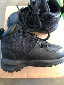 botas nike acg negras