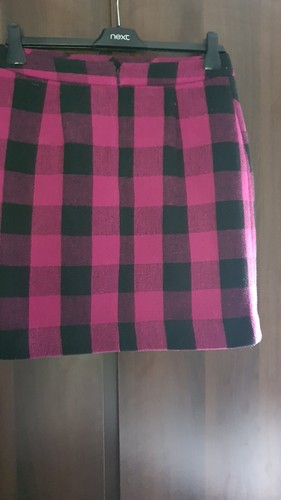 Debenhams Giles Deacon Size 10 Pink And Black Check Lined Skirt - Picture 3 of 5