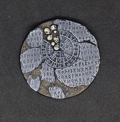 60mm Runen Resin Basis B für Warhammer 40.000 40k Space Wolves (unbemalt)