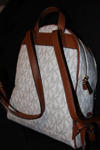 Michael Kors Signature logo RHEA Zip Backpack Med. - Picture 2 of 7