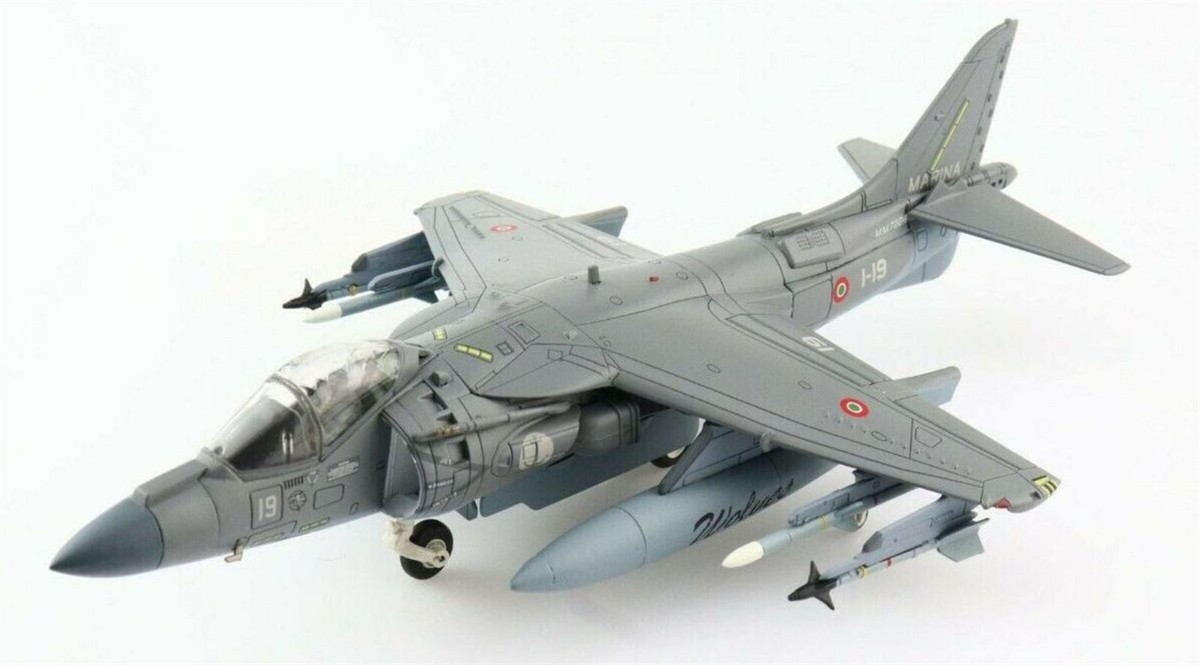 ホビーマスター 1/72 AV-8B ハリアー / F-35C ライトニングⅡ Hobby Master 1/72 BAe AV-8B Harrier II Plus Operation