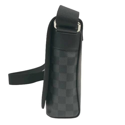 Louis Vuitton District NM Messenger Shoulder Bag Damier Graphite Black image 5
