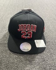 Jordan Pro Cap Kids 8-20 Snapback Black Red Size 8-20 NWT