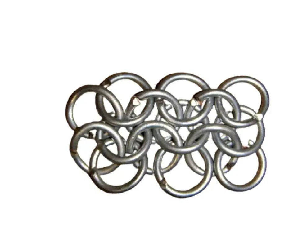 Sujetador de bikini de cota de malla sexy disfraz de Halloween vikingo ropa íntima de aluminio Foto 2 de 2