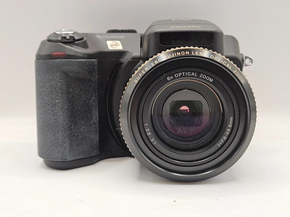 Fujifilm FinePix S7000, Foto 2 von 5