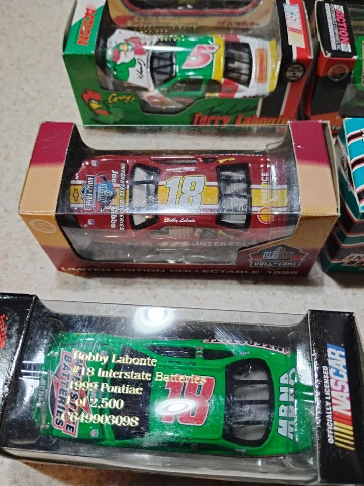 Bobby Labonte And Terry Labonte Diecast 1/64 Set Of 8 Cars In Box - Image 4 of 4