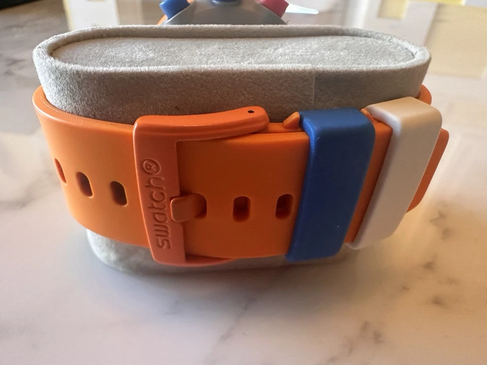 Relógio de lançamento Swatch Big Bold laranja biocerâmica NASA SB04Z401 - USADO  - Imagem 4 de 4