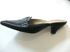 nine west city kisses mule