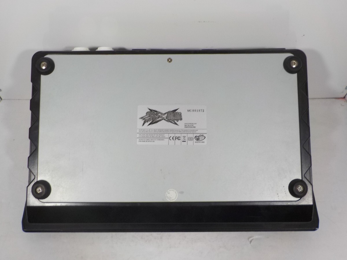 Fighting Stick Pro Collector – Street Fighter X Tekken, Xbox 360, Mad Catz