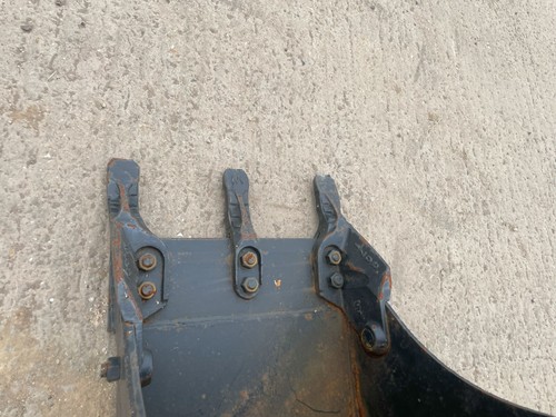 450mm Digging Bucket 45mm Pins - Unused - Price £375.00 + VAT @ 20% B290 - Picture 5 of 7