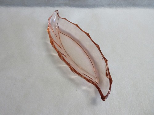 Depression Era Heisey Twist (#1252) Flamingo/Pink 10” Celery Tray/Dish - Picture 2 of 11