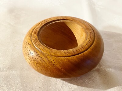 RUNDE HOLZSCHALE DEKORATIV KLEINER SCHMUCKHALTER HANDARBEIT RUSTIKALER STIL