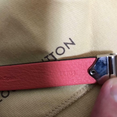 Authentic Louis Vuitton Epi Leather Spirit Bracelet Pink/Silver NEVER USED Japan - Picture 4 of 7