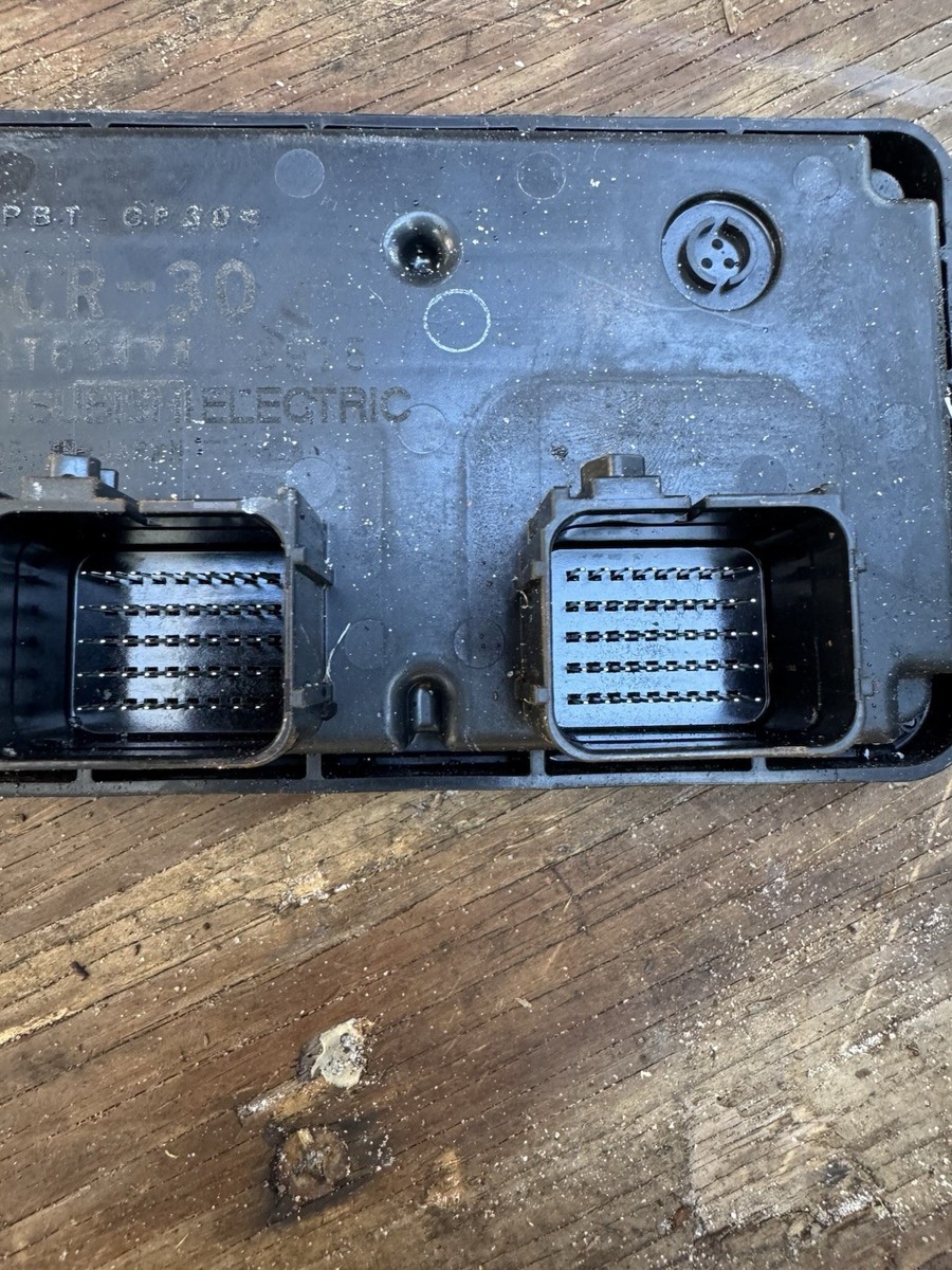 Yamaha OEM Part 6cr-8591a-30-00 Engine Control Unit ASSY for
