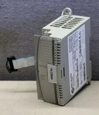 Allen-Bradley MicroLogix 1762-IQ8OW6 I-O Combination Module