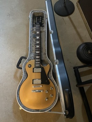 Gibson Les Paul Studio 2016 W/case