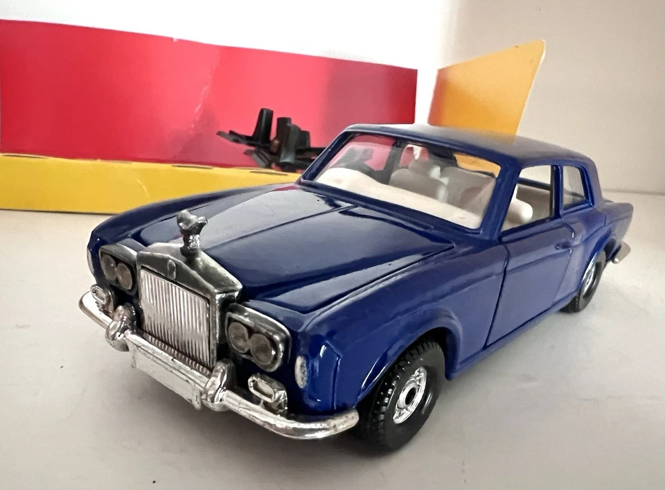 CORGI TOYS 1979 VINTAGE ROLLS-ROYCE CORNICHE- METALLIC BLUE - MIB - Image 2 of 4