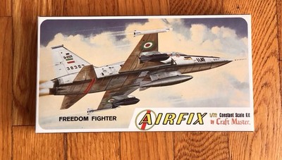 AIRFIX 1/72  Model Kit FREEDOM FIGHTER #1229-50 (started)