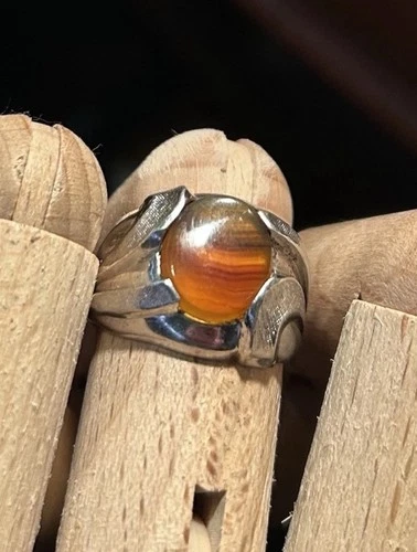 Vintage Men’s Sterling Silver Ring w/ Banded Carnelian Stone – Artisan Marked