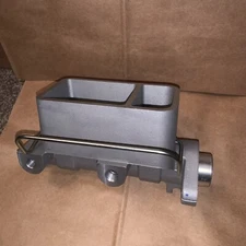 New M76162 Dorman Brake Master Cylinder for Chevy Olds Blazer Express Van SaVana