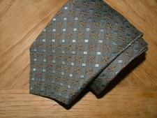 MENS ROBERT TALBOTT TIE 100% SILK MADE IN USA GRAY BLUE GEOMETRIC #0606