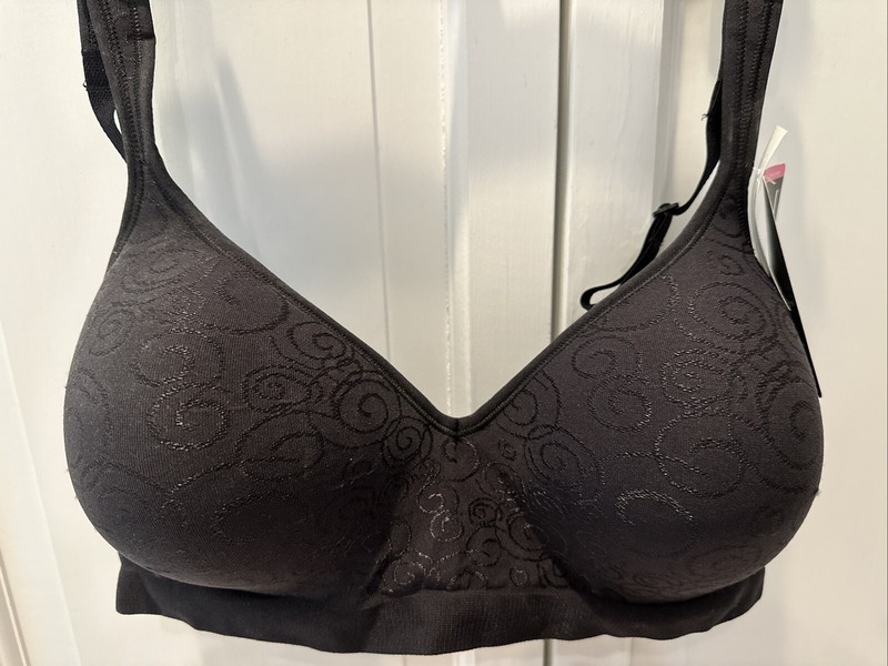 Bali Comfort Wire Free Black Bra Size 42C Style 3463 All Around Support