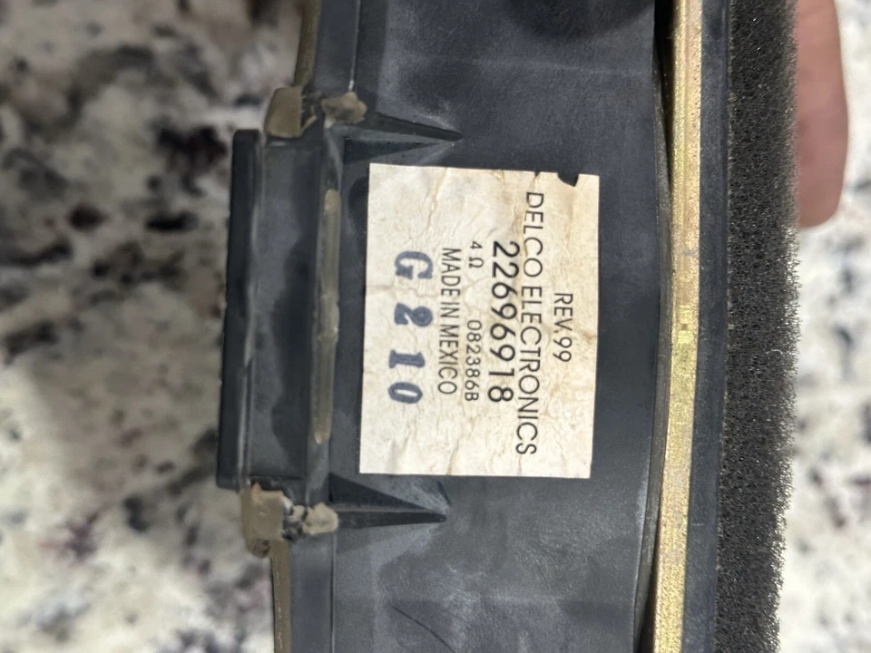 Altavoz de audio para puerta de pasajero delantero derecho Pontiac Grand AM 2001-2005 22696918 OEM Foto 2 de 3