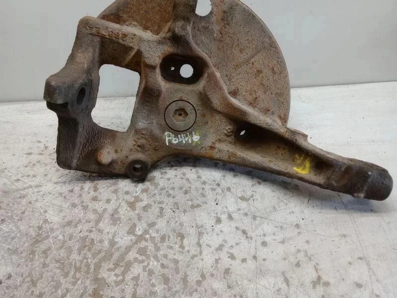 1998-2000 Ford Ranger Front Right Passenger Spindle/Knuckle 4x2, gasoline OEM - Image 3 of 4